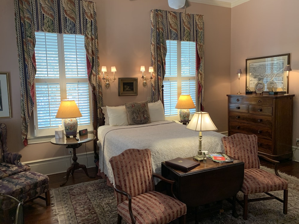 1842 Inn 30/74