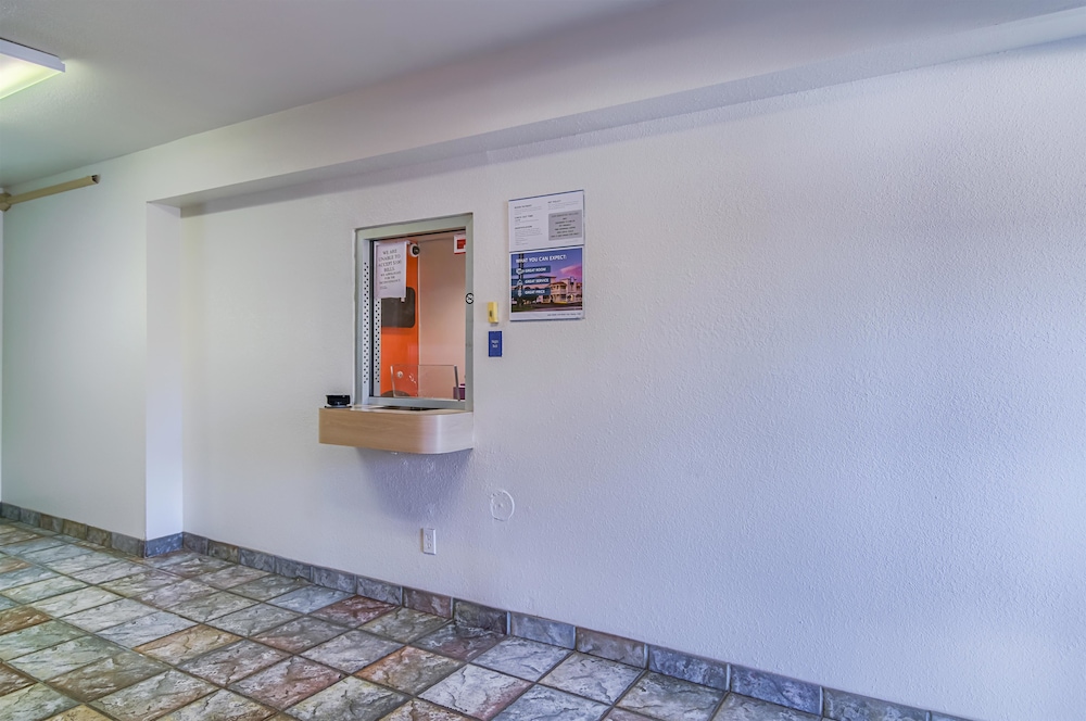 Motel6 Russellville, AR 22/49