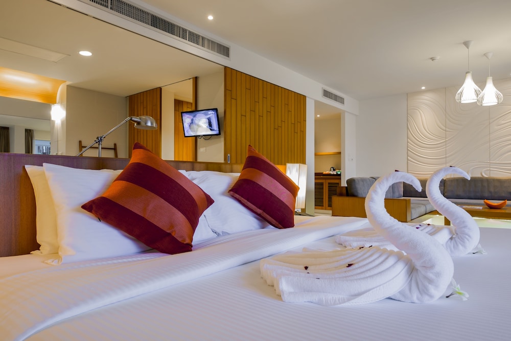 Suite, King Bed, Pool Access، G Hua Hin Resort Mall 2/3