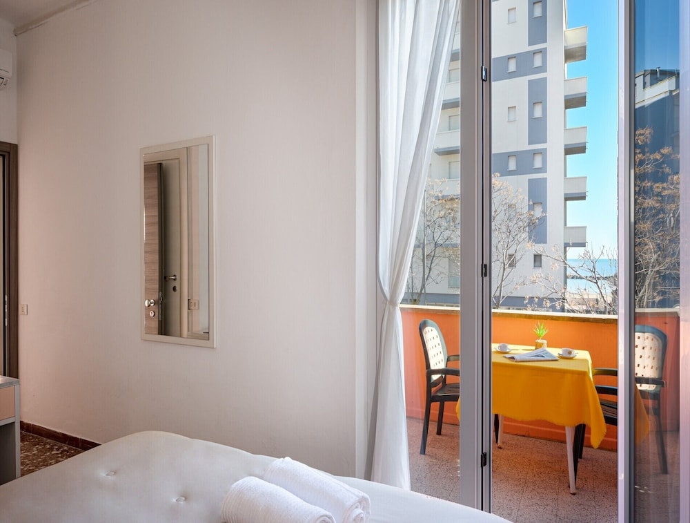 Amadei Hotel Blumen 12/34
