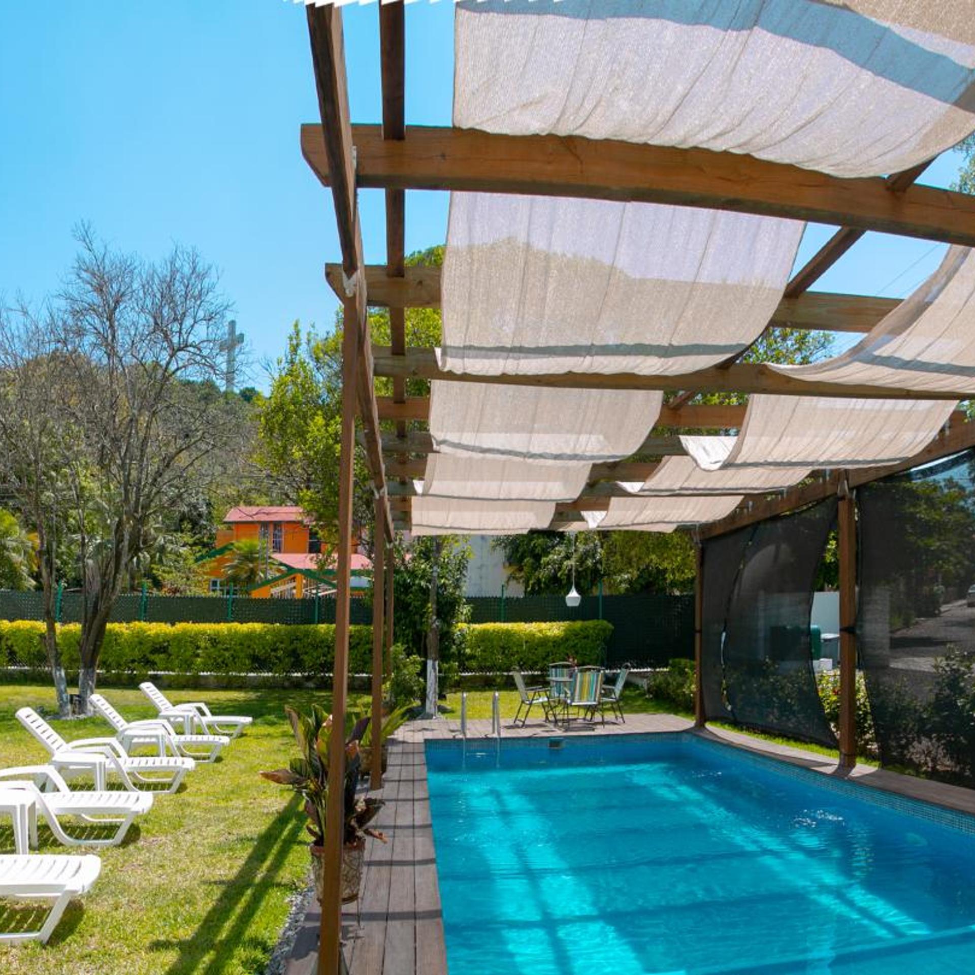 Relax Inn Suites 47/50