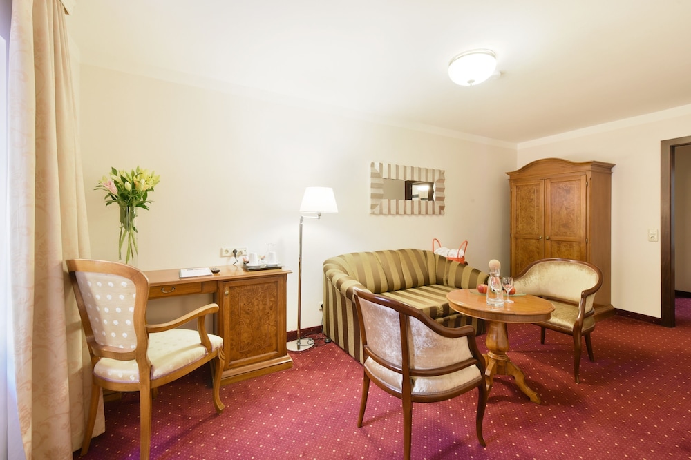 Cella Central Historic Boutique Hotel 45/69