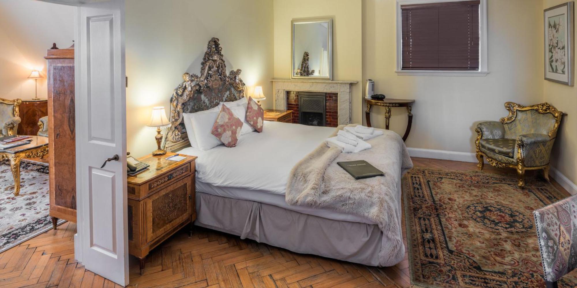 Superior, Suite, St Giles House Hotel 2/10
