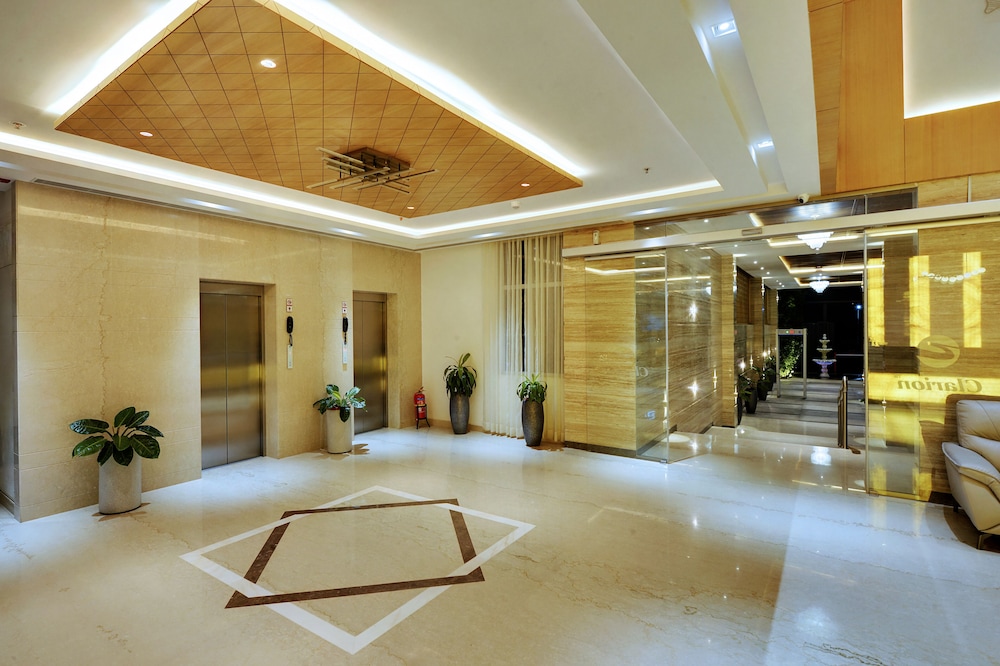 Clarion Bangalore 6/40