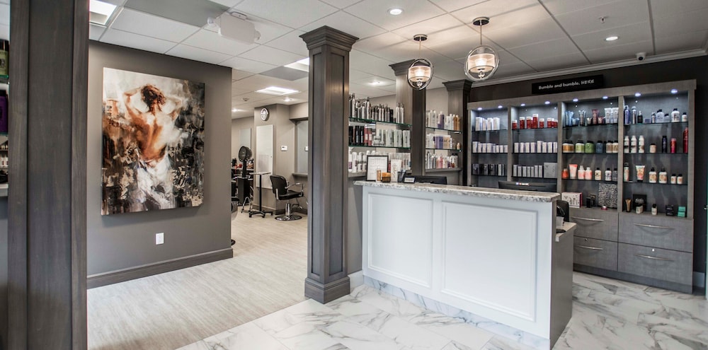 The Delavan Hotel And Spa 4/48