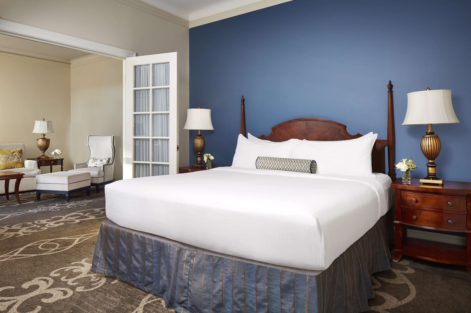 Fairmont, King Bed, River View