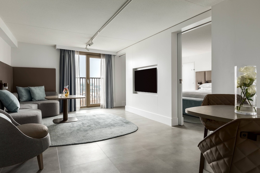 Amsterdam Marriott 36/48