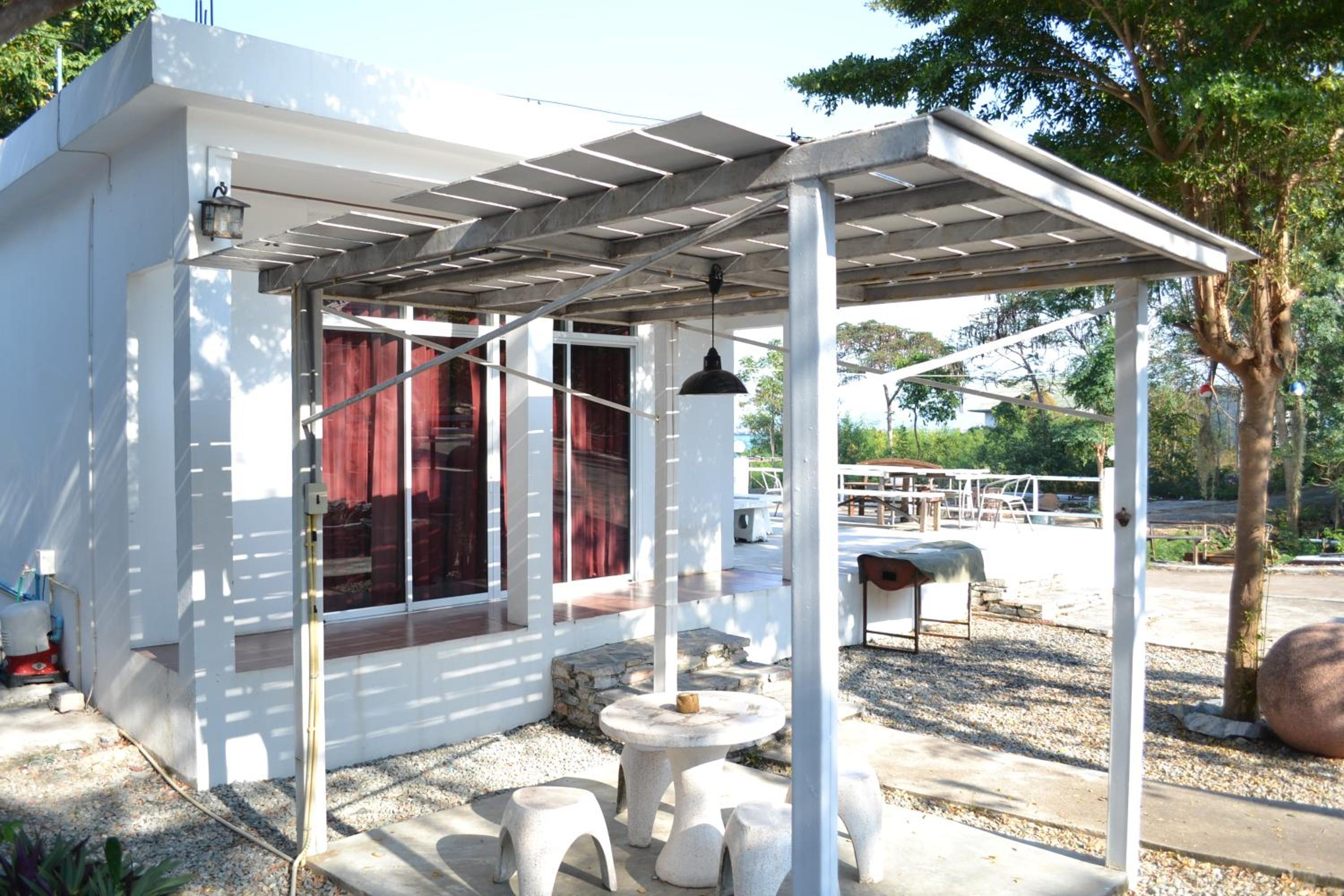 Benjaporn Bungalow 27/49