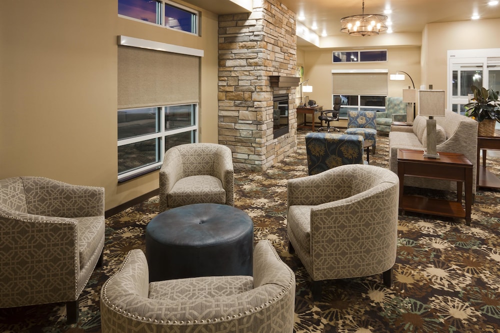 GrandStay Hotel and Suites 34/63