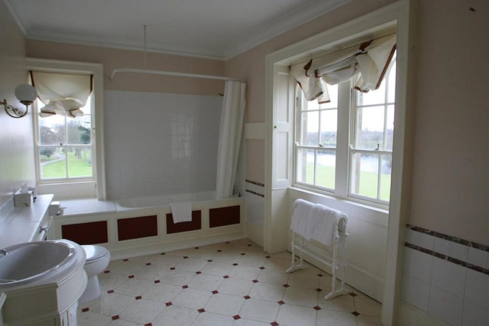 Donnington Grove Hotel And Country Club 44/57