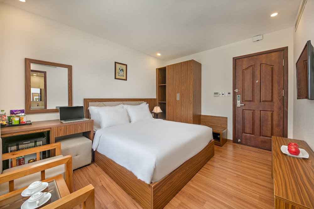 De L'amour Hotel 18/57