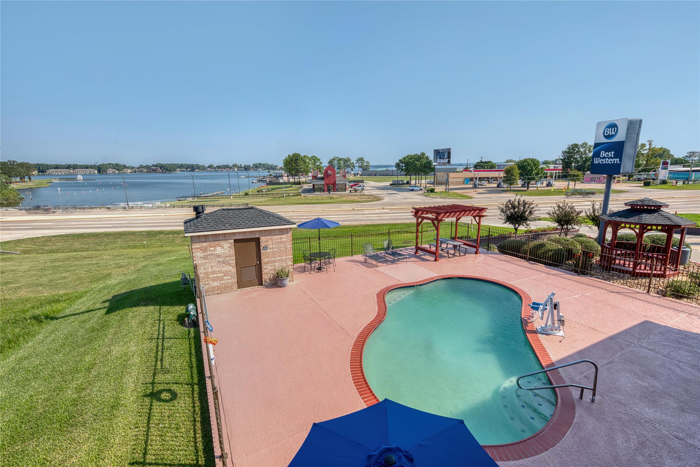 Best Western Lake Conroe Inn 20/36