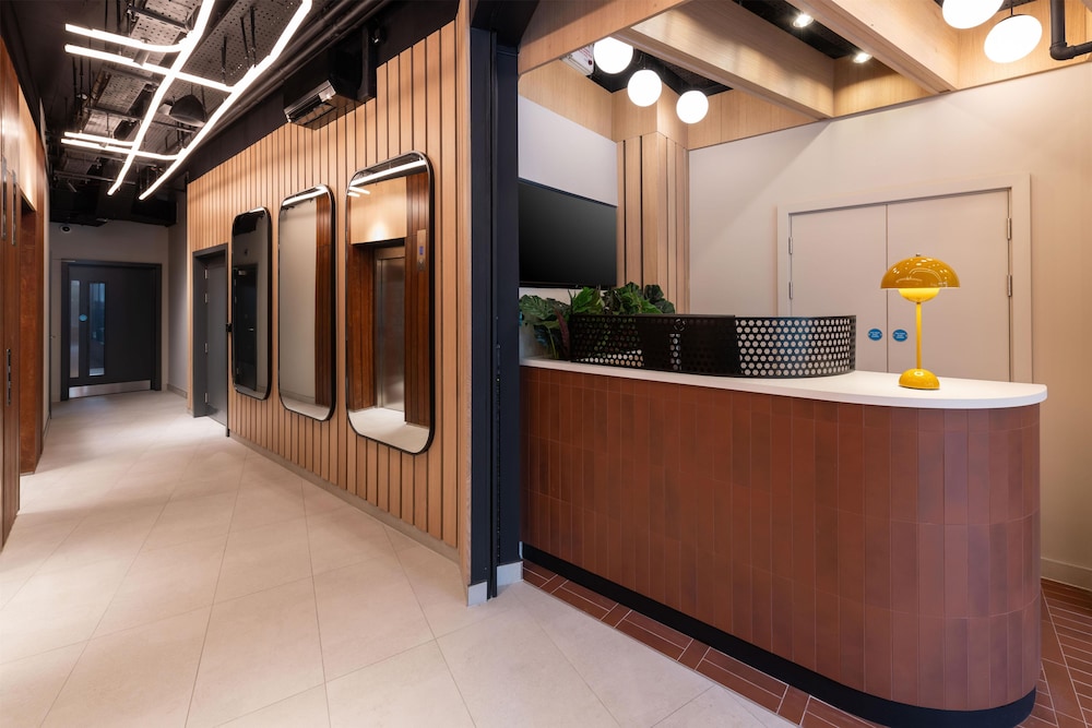 YOTELPAD London Stratford, Select by Hilton 3/50
