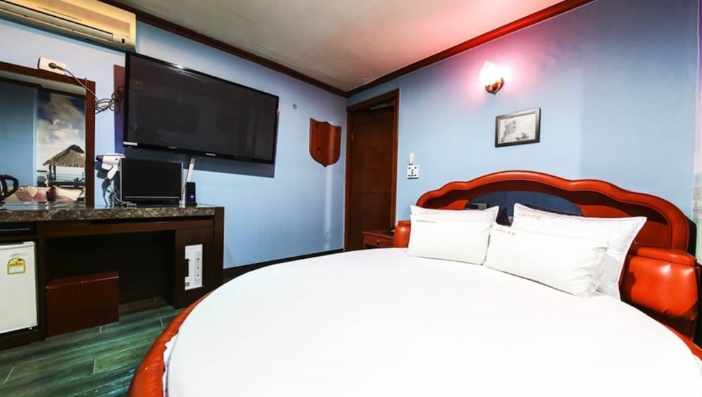 Swiss Motel 13/36