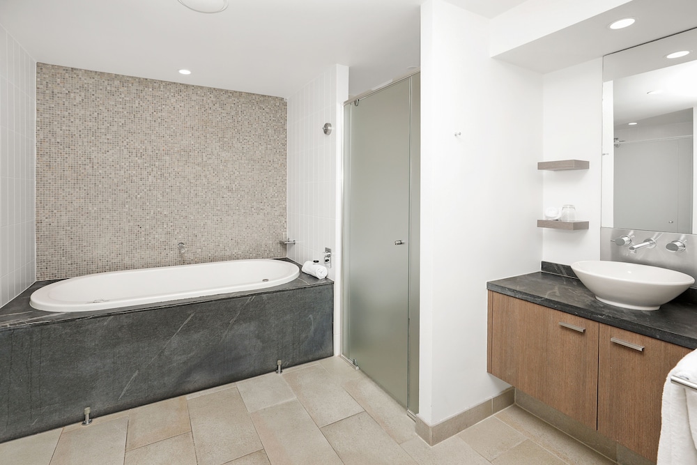 Apartment 316 at Sea Temple Palm Cove 45/50