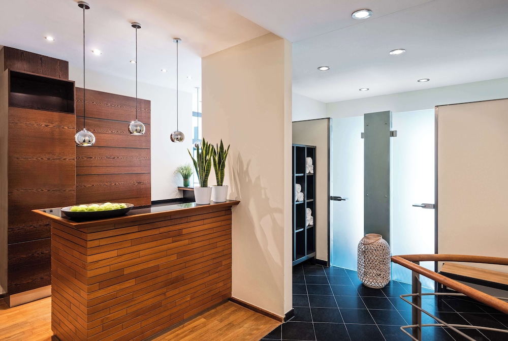 Lindner Hotel Frankfurt Main Plaza, Part of Jdv by Hyatt 5/67