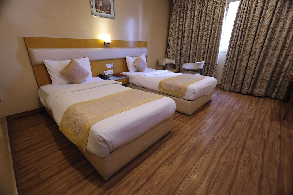 غرفة قياسية بسرير مزدوج، Hotel Ramhan Palace Mahipalpur 6/10