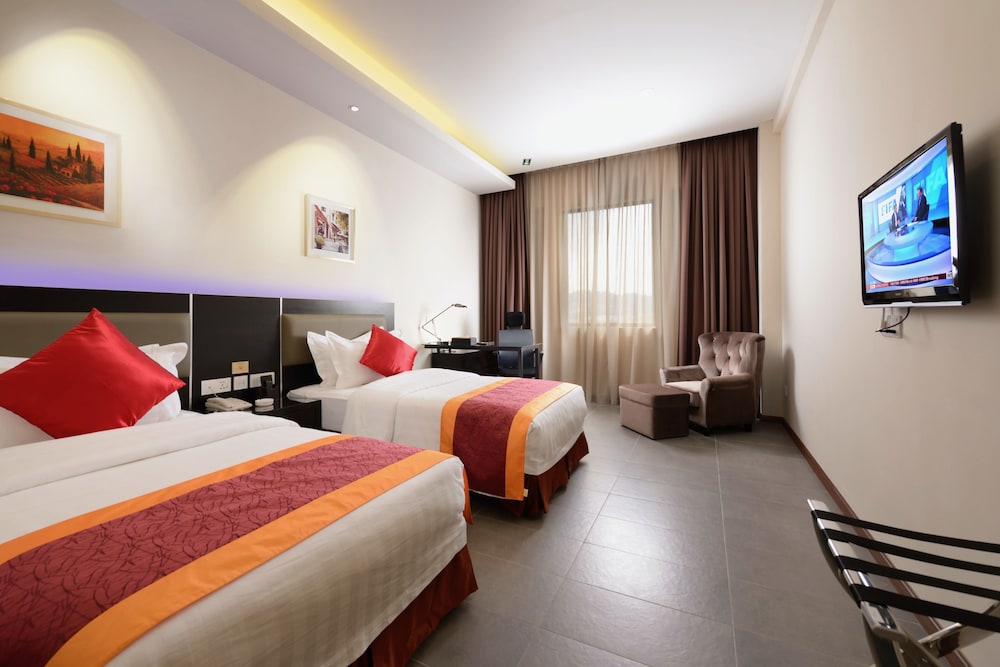 DELUXE, TWIN BEDS