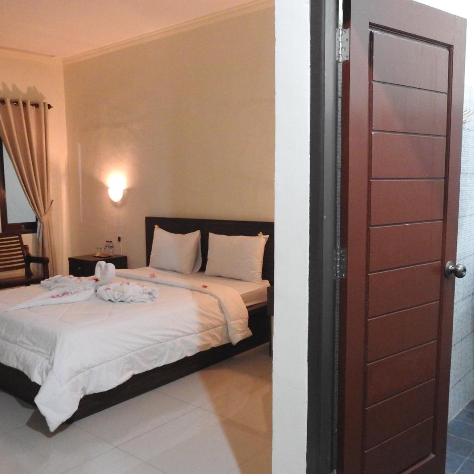غرفة قياسية بسرير مزدوج، D' Batur Hotel 2/10