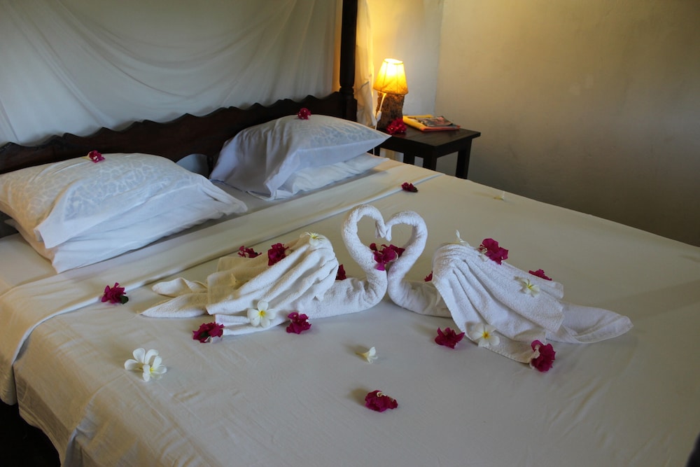 Mvuvi Lodge 5/50