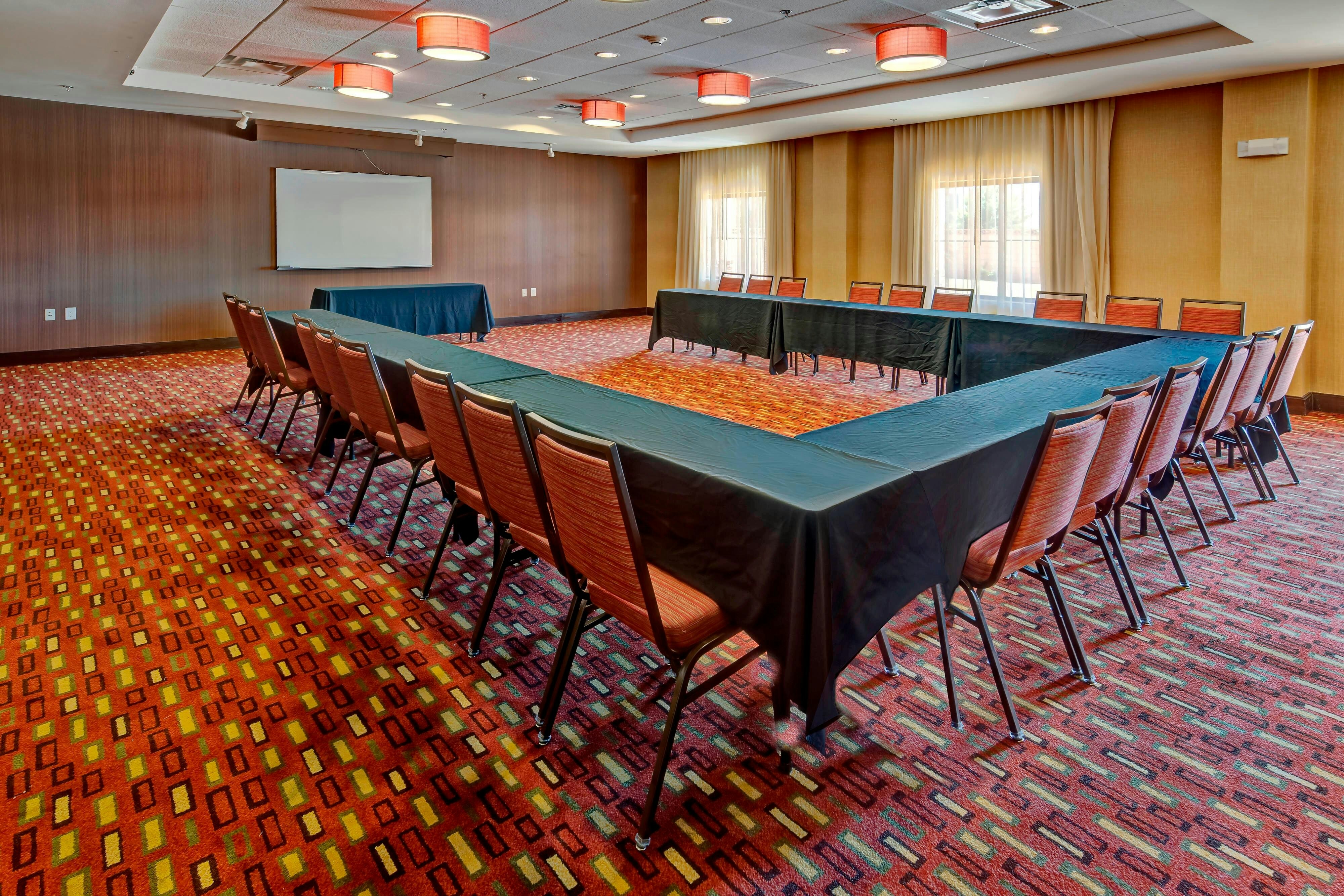 Courtyard By Marriott Midland 41/51