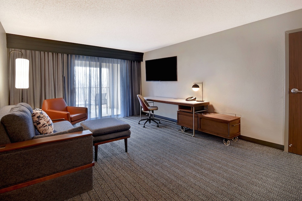 Courtyard by Marriott Cincinnati Airport 25/46