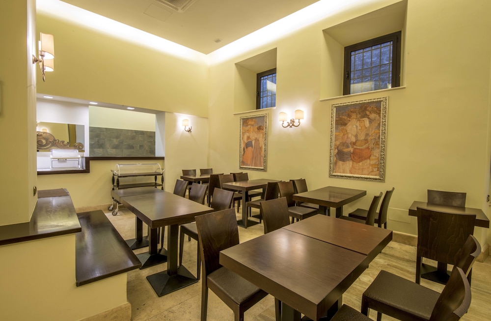 restaurant-cafeteria