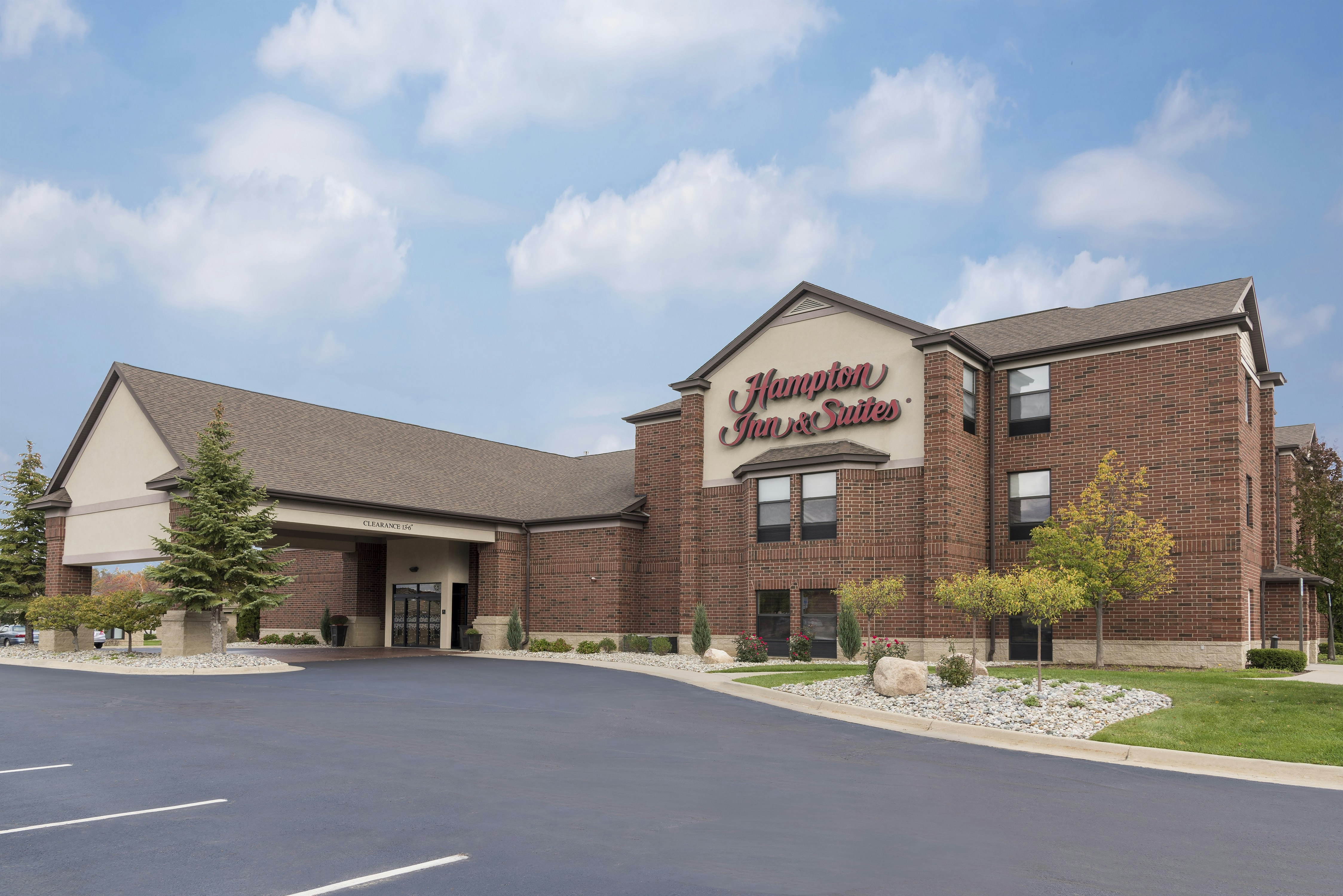 Hampton Inn & Suites East Lansing Okemos 73/80