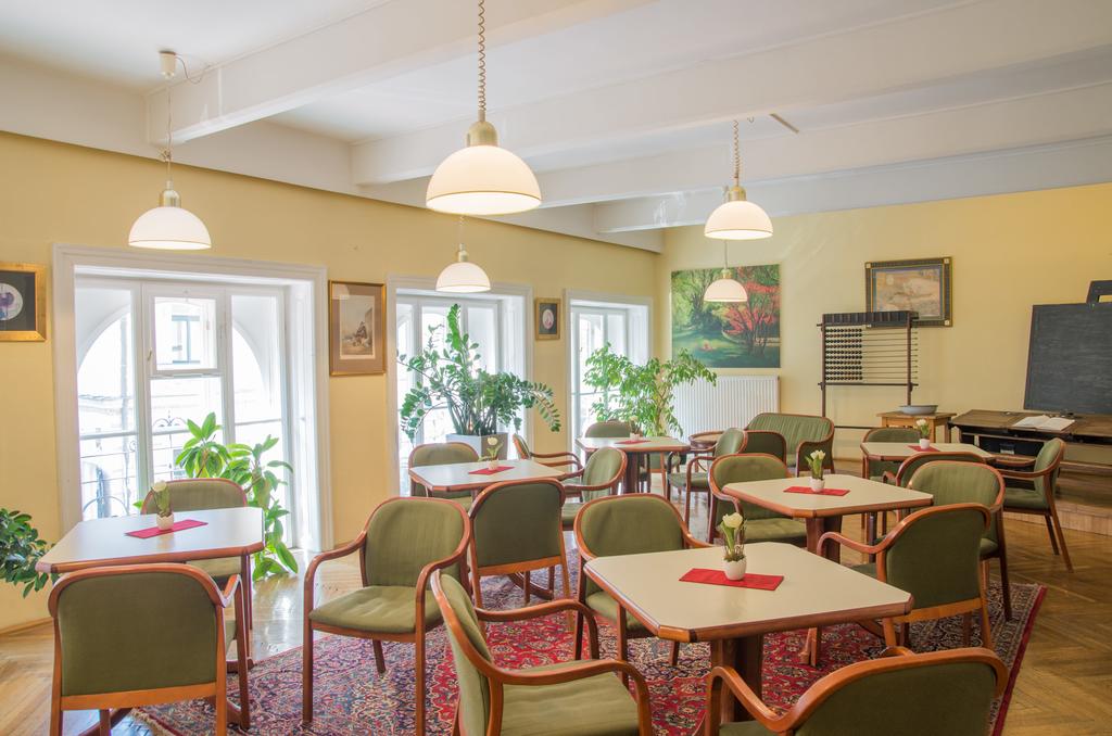 Pension Lehrerhaus 70/78