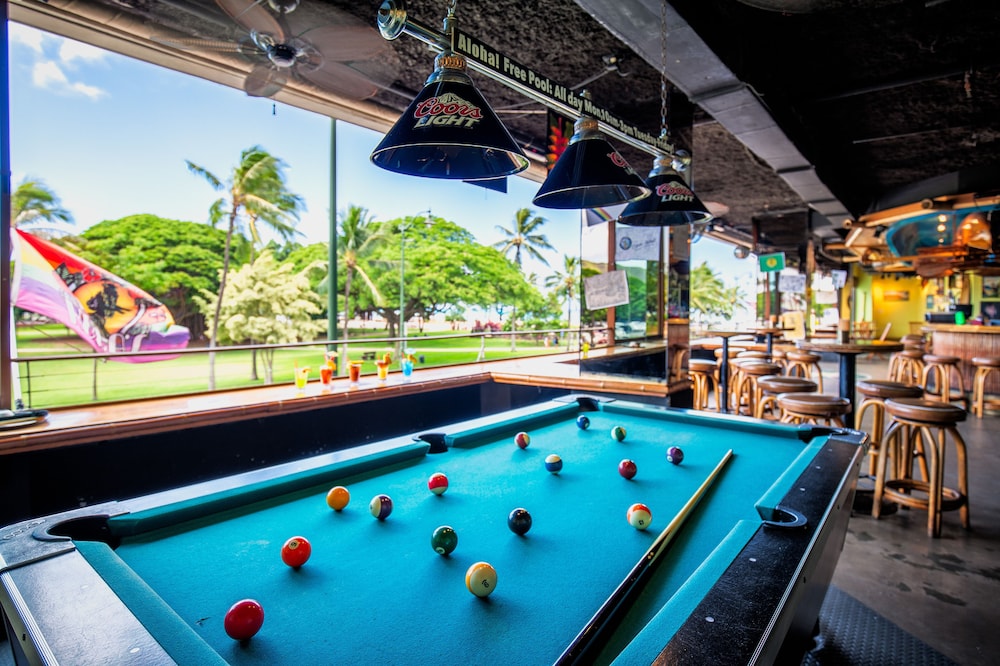 Castle Waikiki Grand Hotel 34/70
