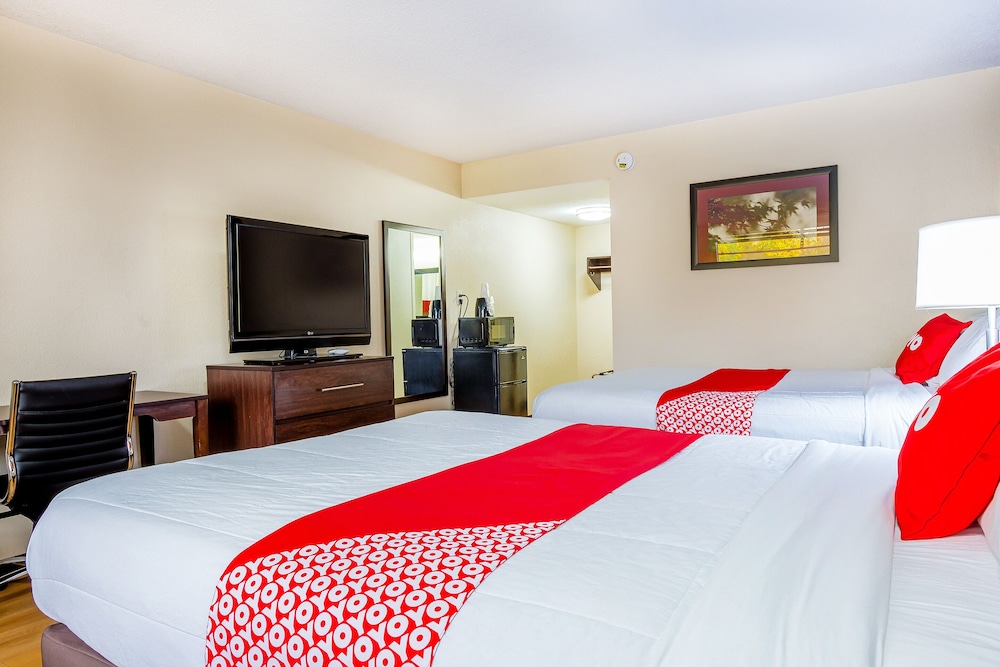 Americas Best Value Inn Moline 22/41