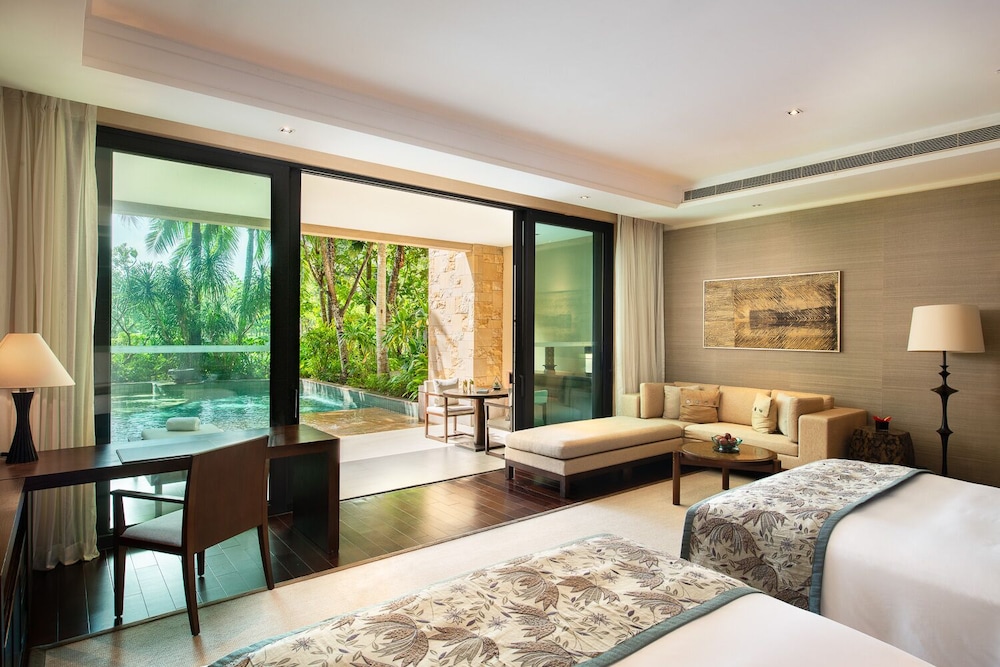 Raffles Hainan 30/71