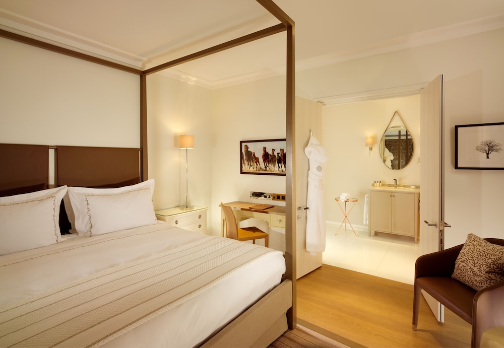 Coworth Park Dorchester Collection 14/77