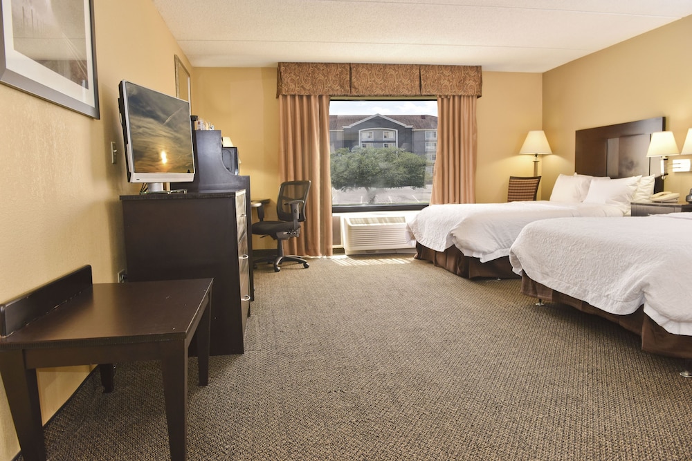 Hampton Inn & Suites Alexandria LA 15/47