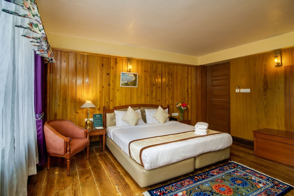Muscatel Himalayan Resort 18/30