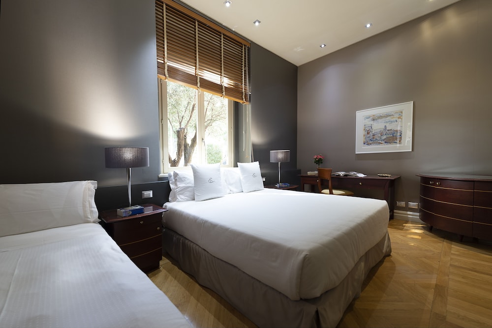 Hotel Principe Torlonia 23/65