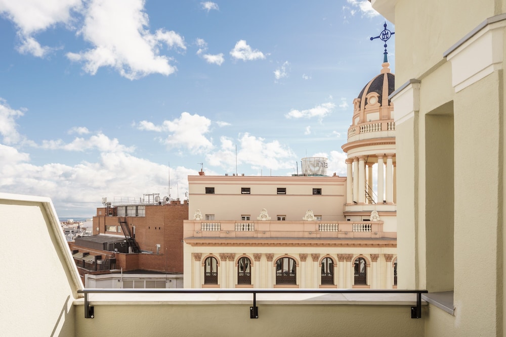 Smartrental Collection Gran Via Centric 5/50