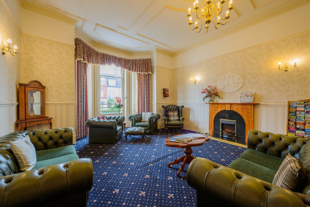 Bournemouth Sands Hotel 32/44