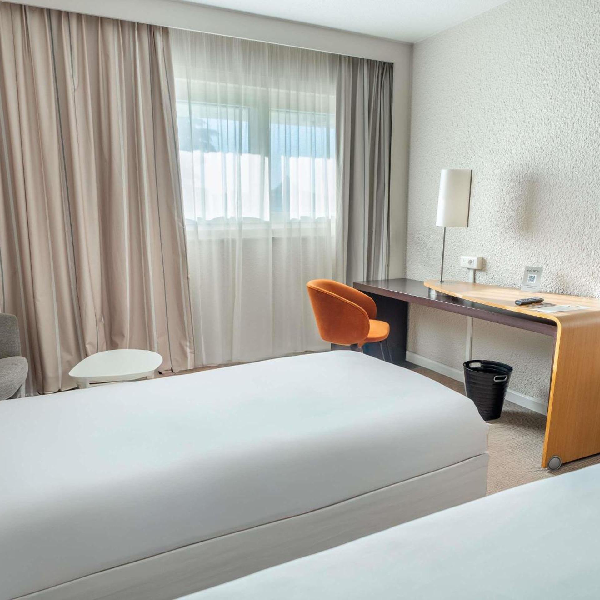 Standard, Twin Beds, Novotel Poissy Orgeval 9/10