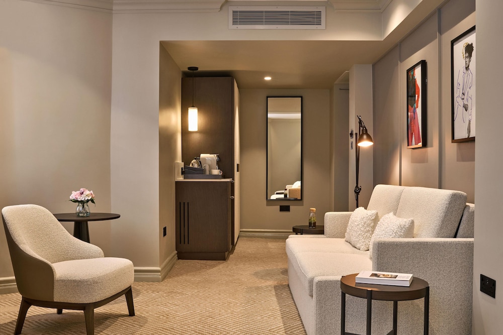 Radisson Blu Hotel London Bond Street 37/71