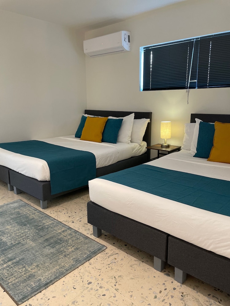 The Vistalmar Ocean View Apartments 9/50