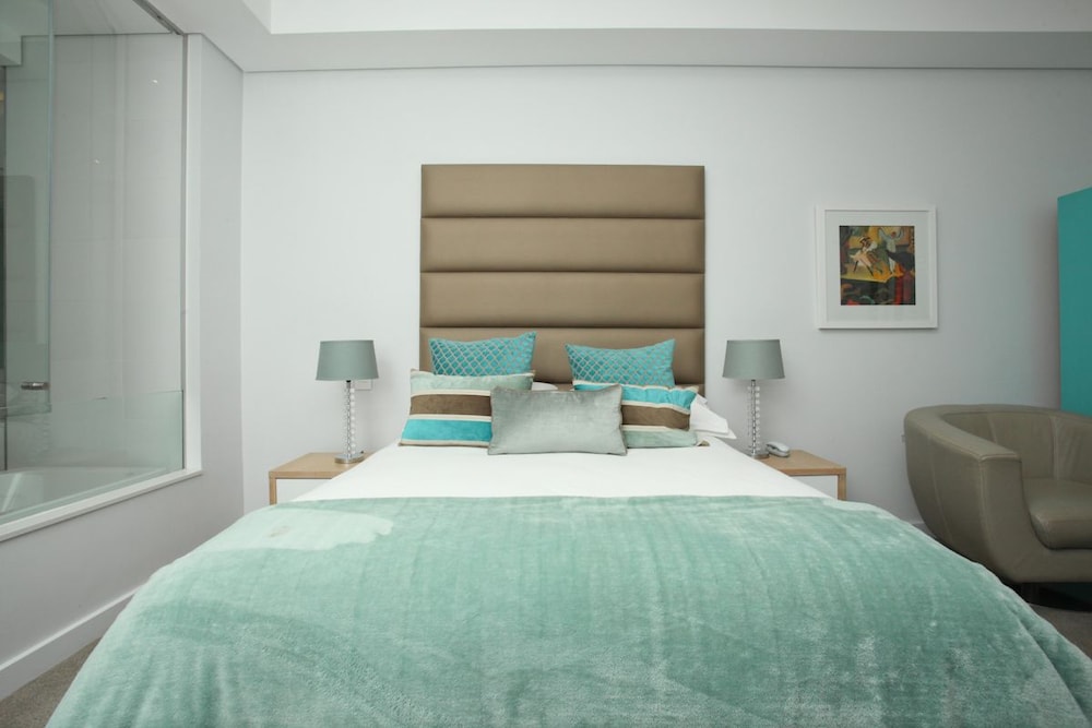 Sandton Skye Unit 702 19/50