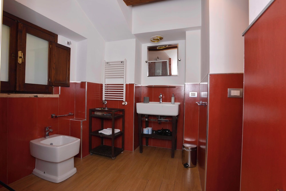 Saint Peter Six Rooms And Suites 54/67