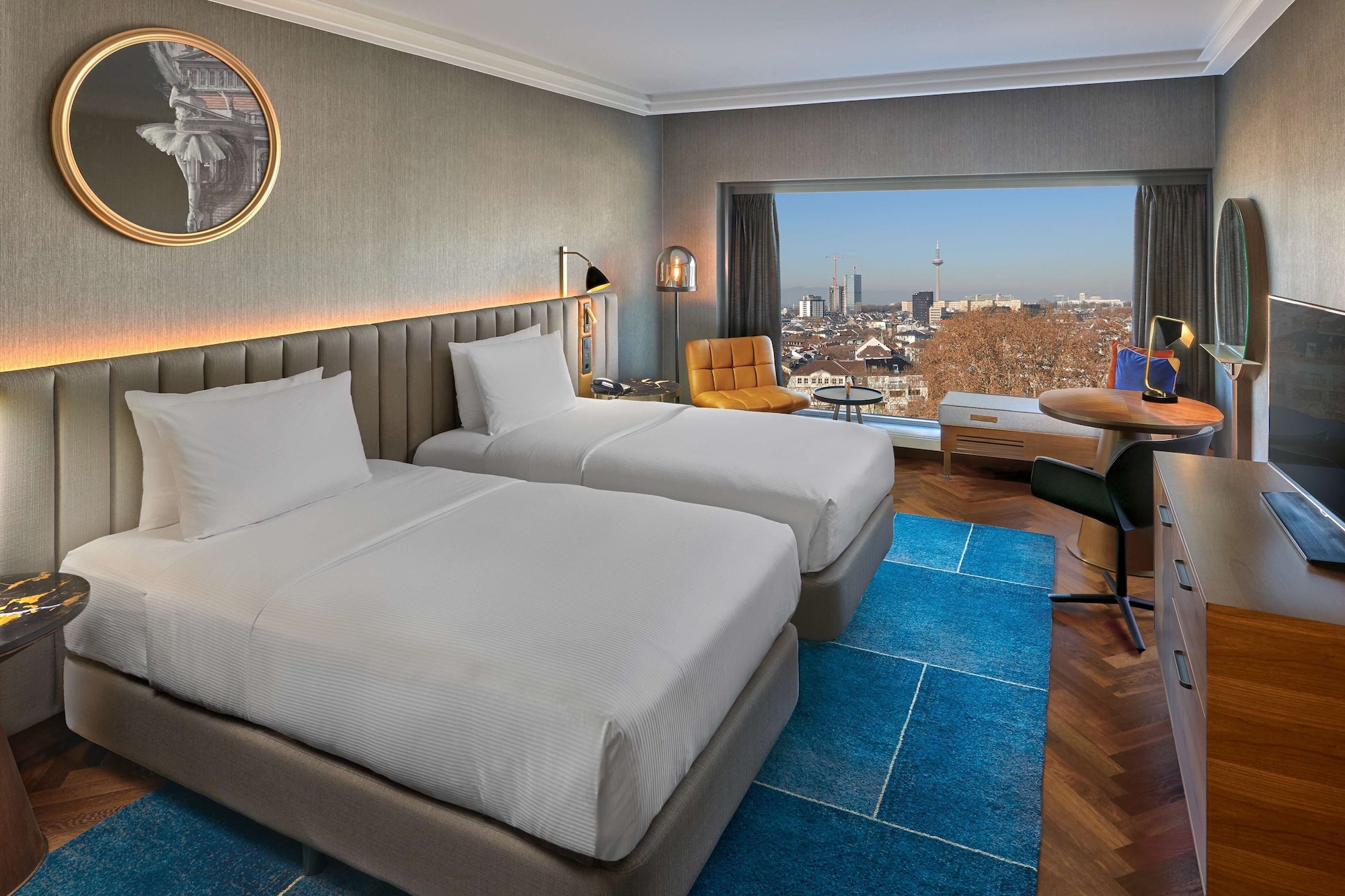 Room, Twin Beds, City or Park View
