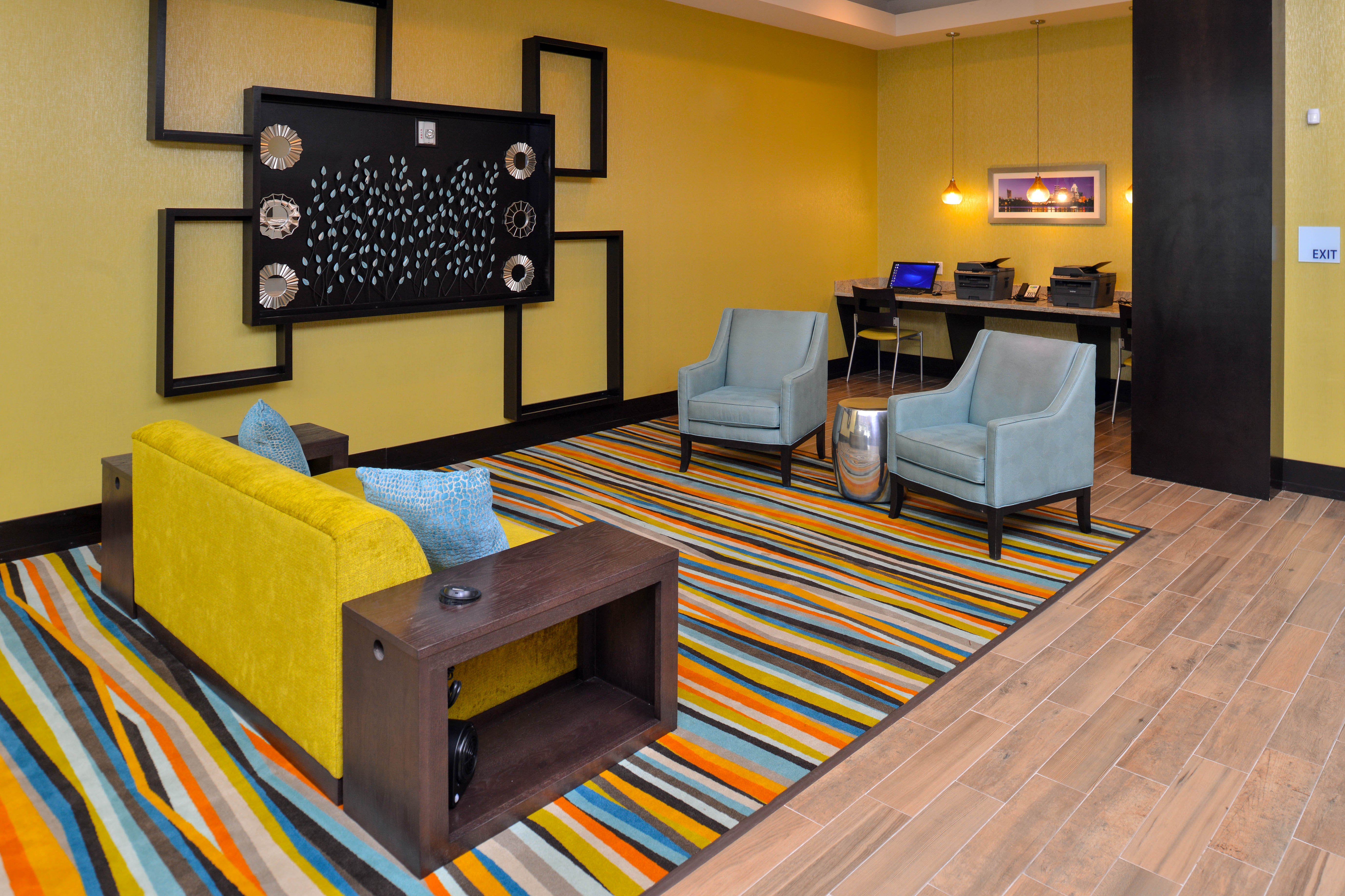 Holiday Inn Express And Suites Austin South 54/67