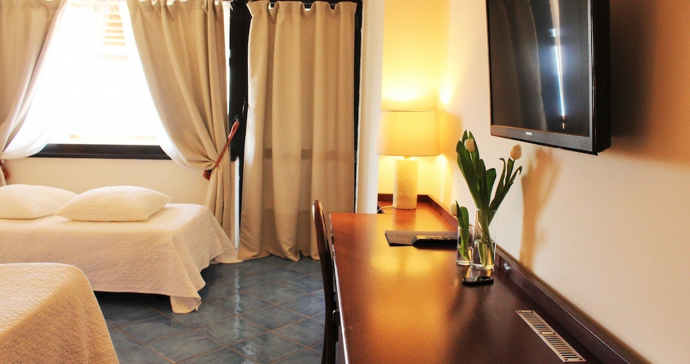Hotel Puntaquattroventi 49/74