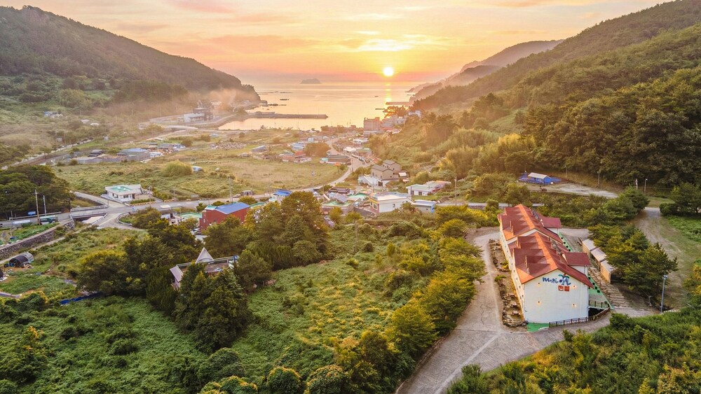 Tongyeong Makai O Pension 44/50