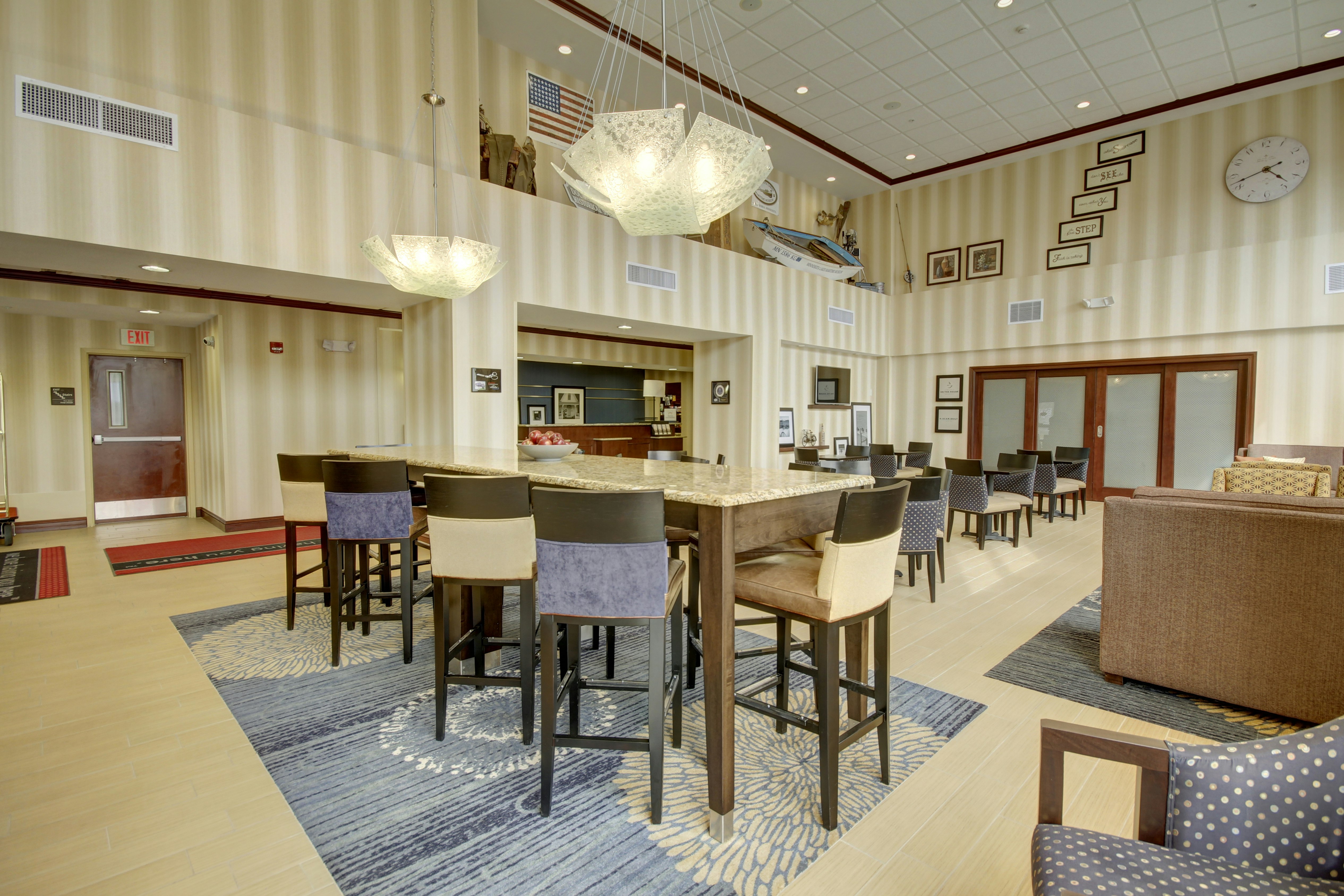 Hampton Inn & Suites Alexandria MN 31/50