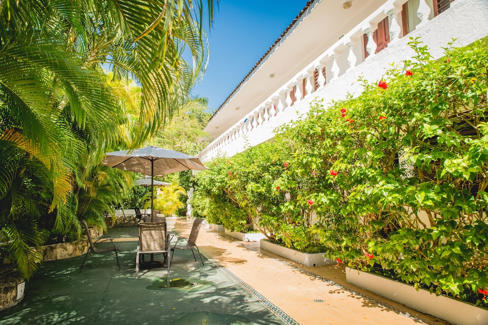 Villablanca Hotel 37/50