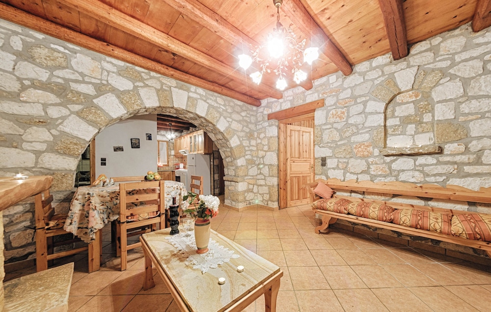 Joanna S Stone Villas 10/100